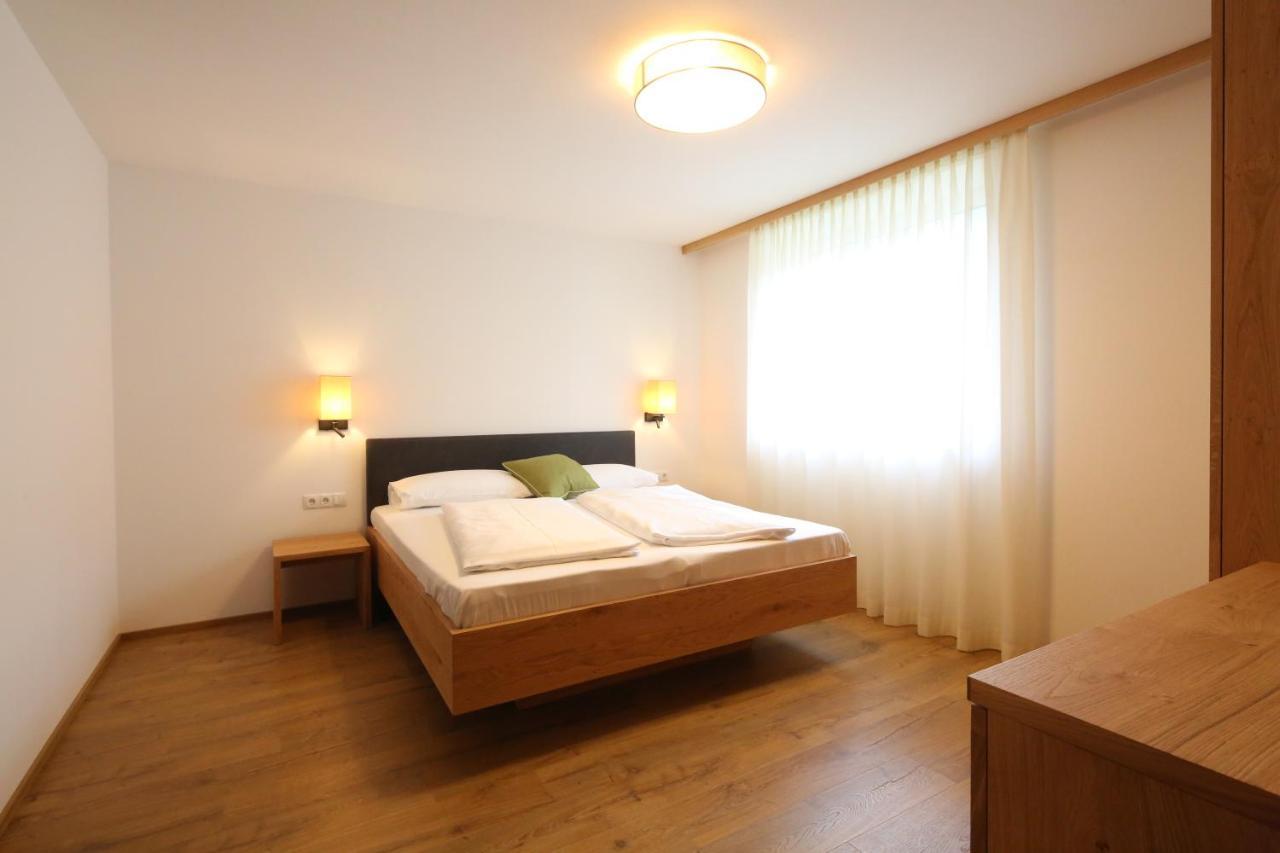 Residence Rose San Candido Eksteriør billede