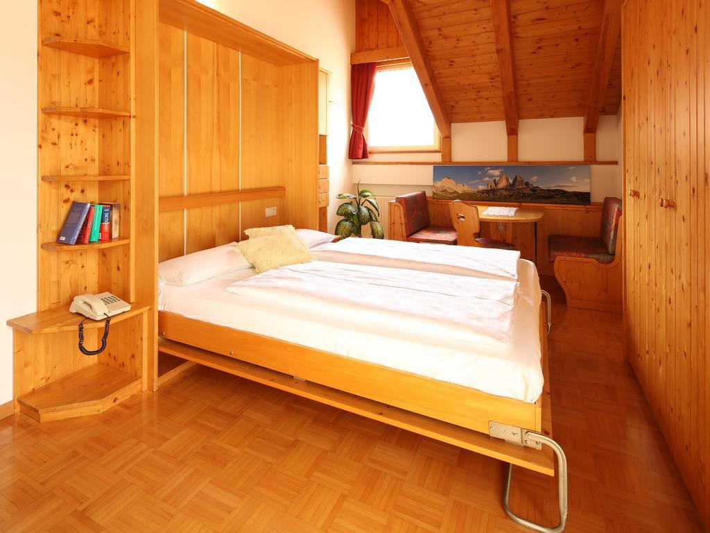 Residence Rose San Candido Værelse billede