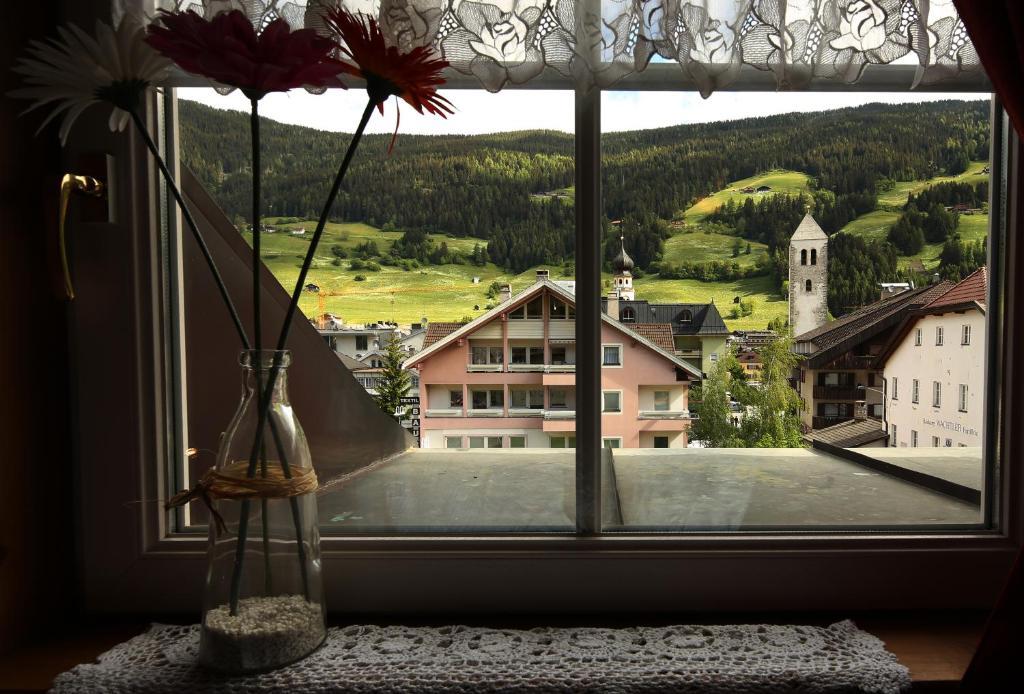Residence Rose San Candido Eksteriør billede